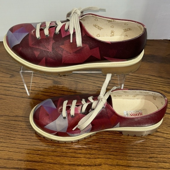 Goby colored Prismas geometric pink lace up Oxford shoes. Size 41. EUC. - Picture 2 of 7